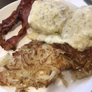 Betty's Southern Biscuit & Gravy