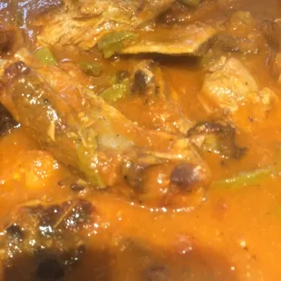 Costillas de puerco en salsa roja