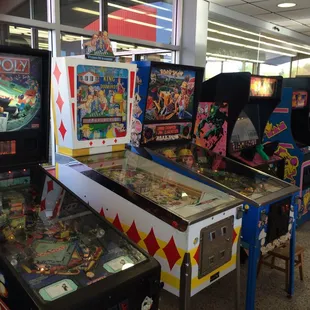 sushi and sashimi, interior