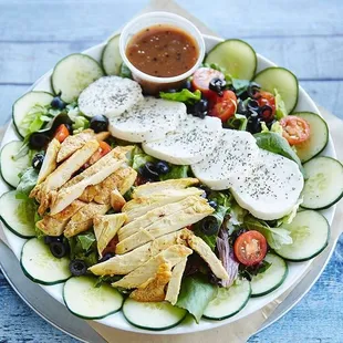 Chicken Caprese Mozzarella Salad