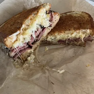 Pastrami Reuben