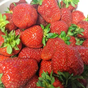 a bowl of strawberries