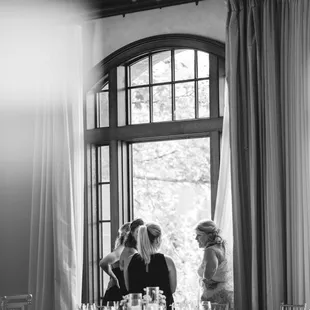 Heather and her team with my mom right before the ceremony