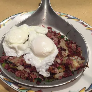 Fresh Corned Beef Hash & Eggs
