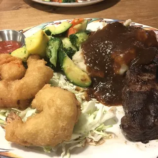 Flat Iron Steak & Prawns