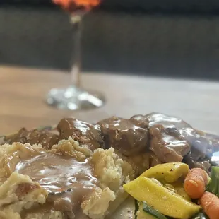 Thursday special of pork tenderloin with a berry fizz mimosa.  5-stars.