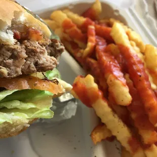 Bacon burger with fries