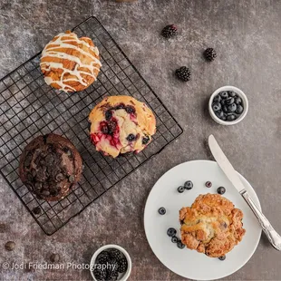 blueberries and chocolate muffins