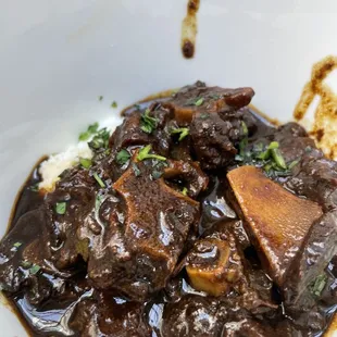 oxtail and grits
