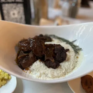 oxtail and grits0