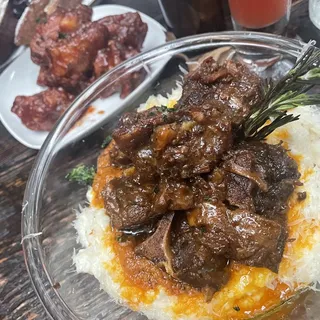 SMOKED OXTAILS & GRITS