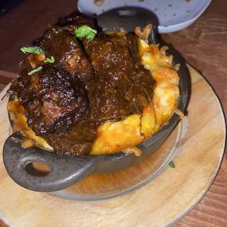 OXTAIL MAC & CHEESE