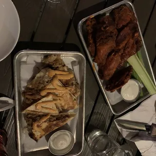 8 Wings