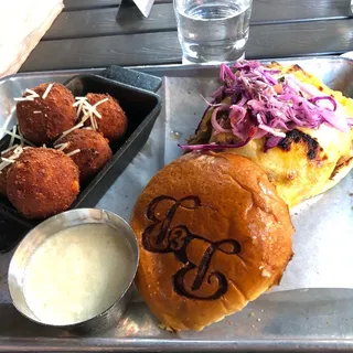 Hogtimus Prime Burger