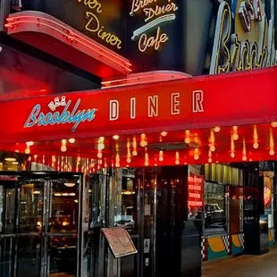 the outside of the restaurant