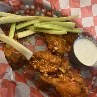 Garlic spicy wings