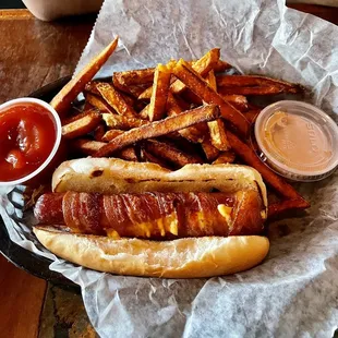 hot dog, sandwich, food, hot dogs