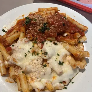 Baked ziti with meatballs