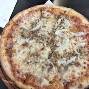 Meatball and opinion pizza.