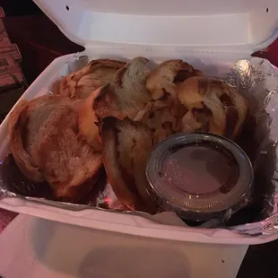 Garlic bread? Where is the garlic?