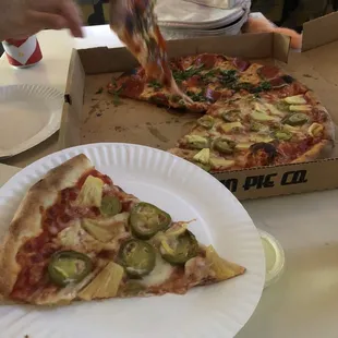 14" BYO pizza