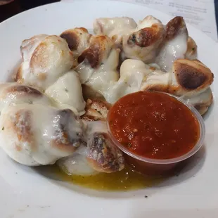 Garlic knots, look at all that garlic butter..