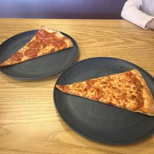 So fresh!!!! Pepperoni &amp; Cheese slices!