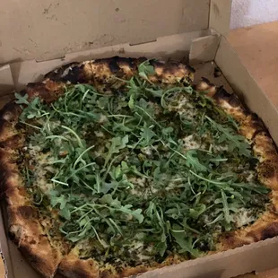 9. 16" Pizza Pesto