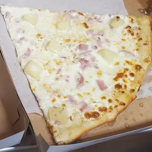 Bianca slice w/ ham and pineapple.