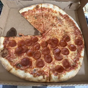 Half pepperoni half 16'' Large Cheese Pizza