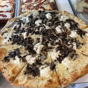 Truffle mushroom pizza