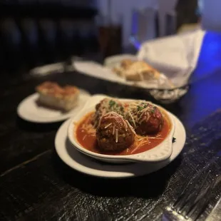 Meatball appetizer with focaccia.