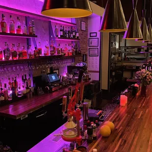 Brooklyn&apos;s Trattoria&apos;s black walnut bar