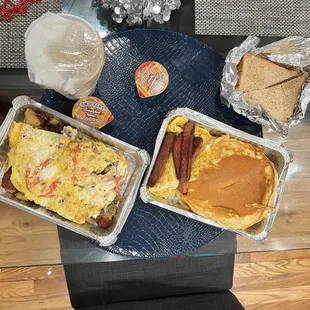 Food upon delivery. Coffee wrapped well and still very hot.