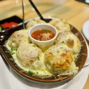 Cheesy Garlic Knots