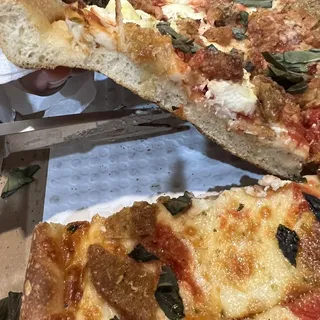 Eggplant Delight Pizza - 16" Pizza
