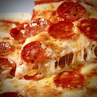 An amazing pepperoni pizza