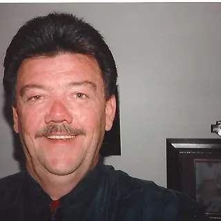 Lee D.