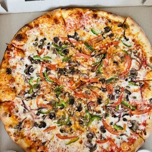 18" Vegetarian Pizza!!
