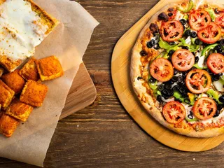 Ameci Pizza & Pasta - Los Alamitos