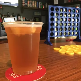 Goose Island IPA and connect 4