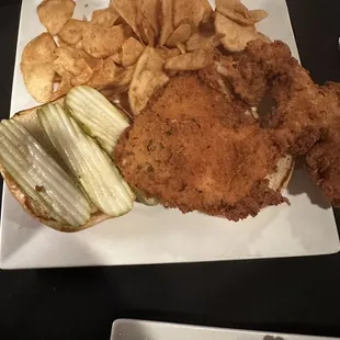 Fried chicken sandwich