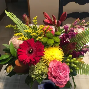Medium vase bouquet