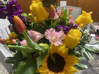 The Willow Tree Flowers & Gifts