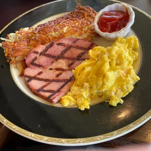 Club breakfast! Yum!