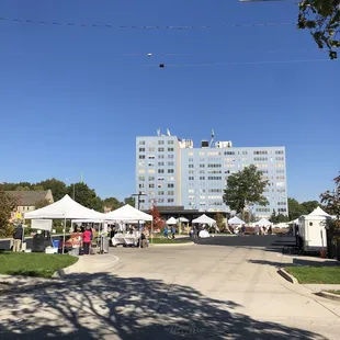  large building in the background
