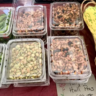 Purple Hull Peas, personally I have no idea what these are or how to prepare them correctly