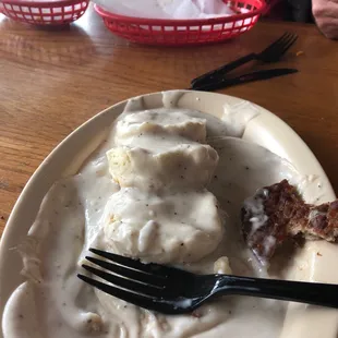 Best quick bite for some biscuits &amp; gravy