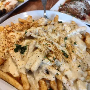 cream of crab fries