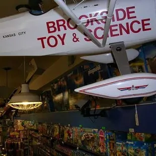 From Brookside Toy &amp; Science's website